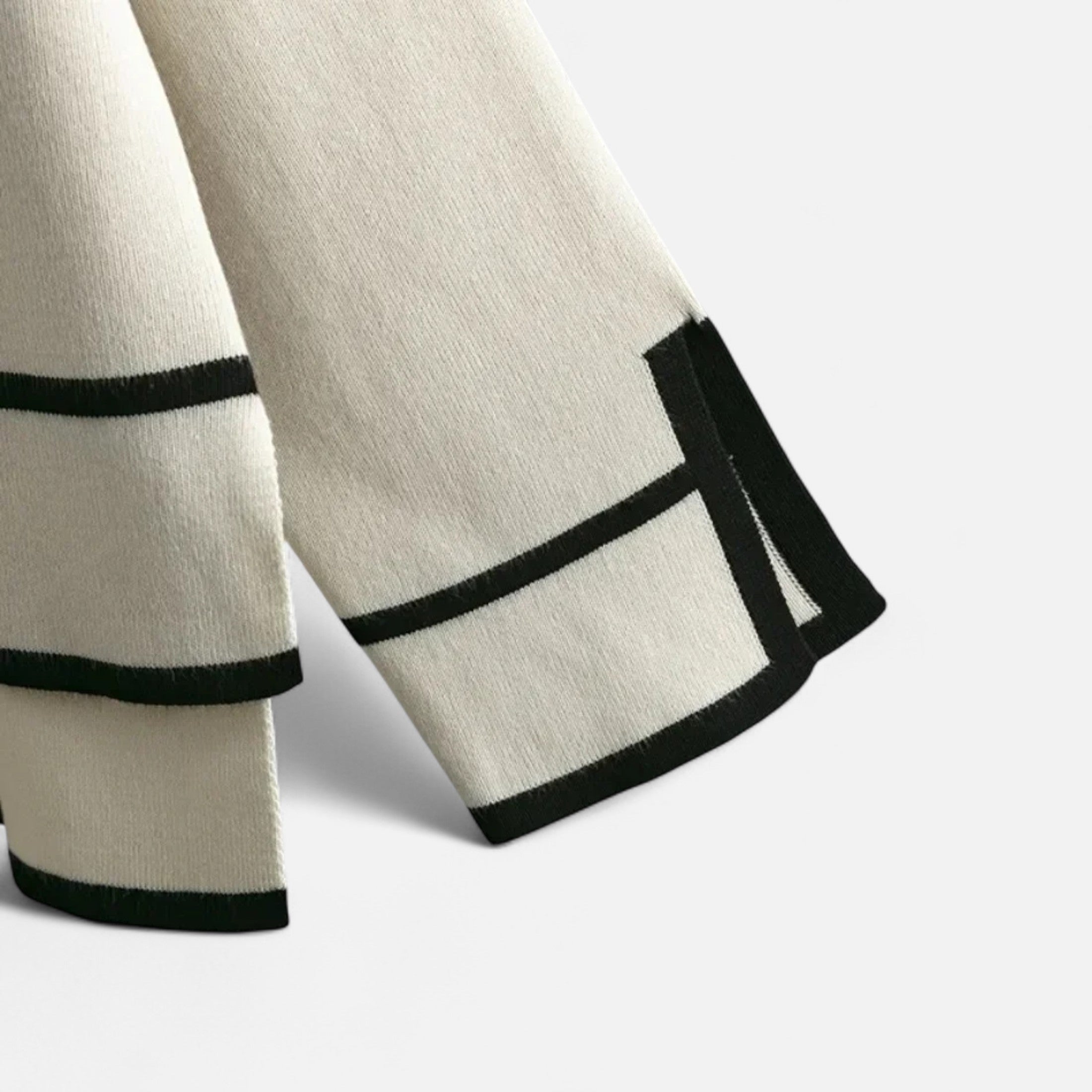 Maison Dresson | Women’s Knitted Two-Piece Set – Effortless Winter Poise