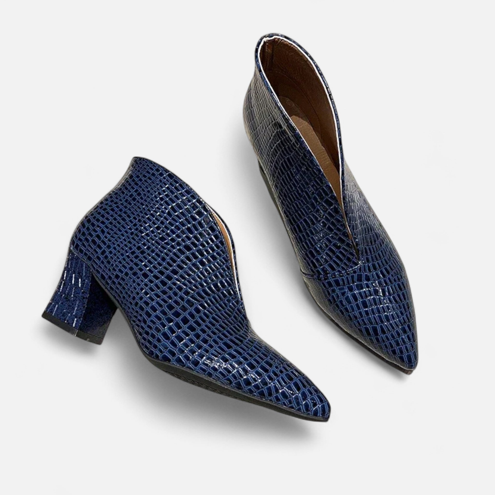 Maison Dresson | Women’s Patent Leather V-Cut Ankle Boots