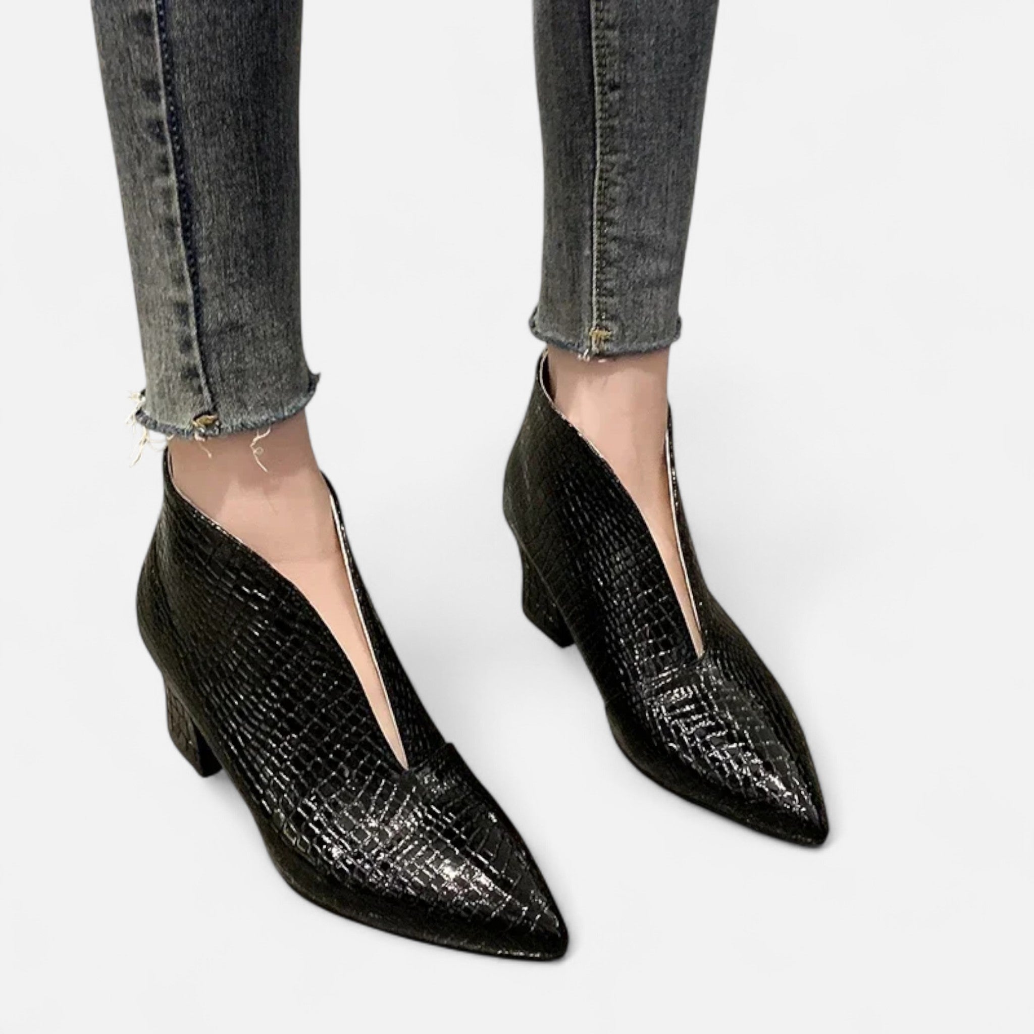 Maison Dresson | Women’s Patent Leather V-Cut Ankle Boots