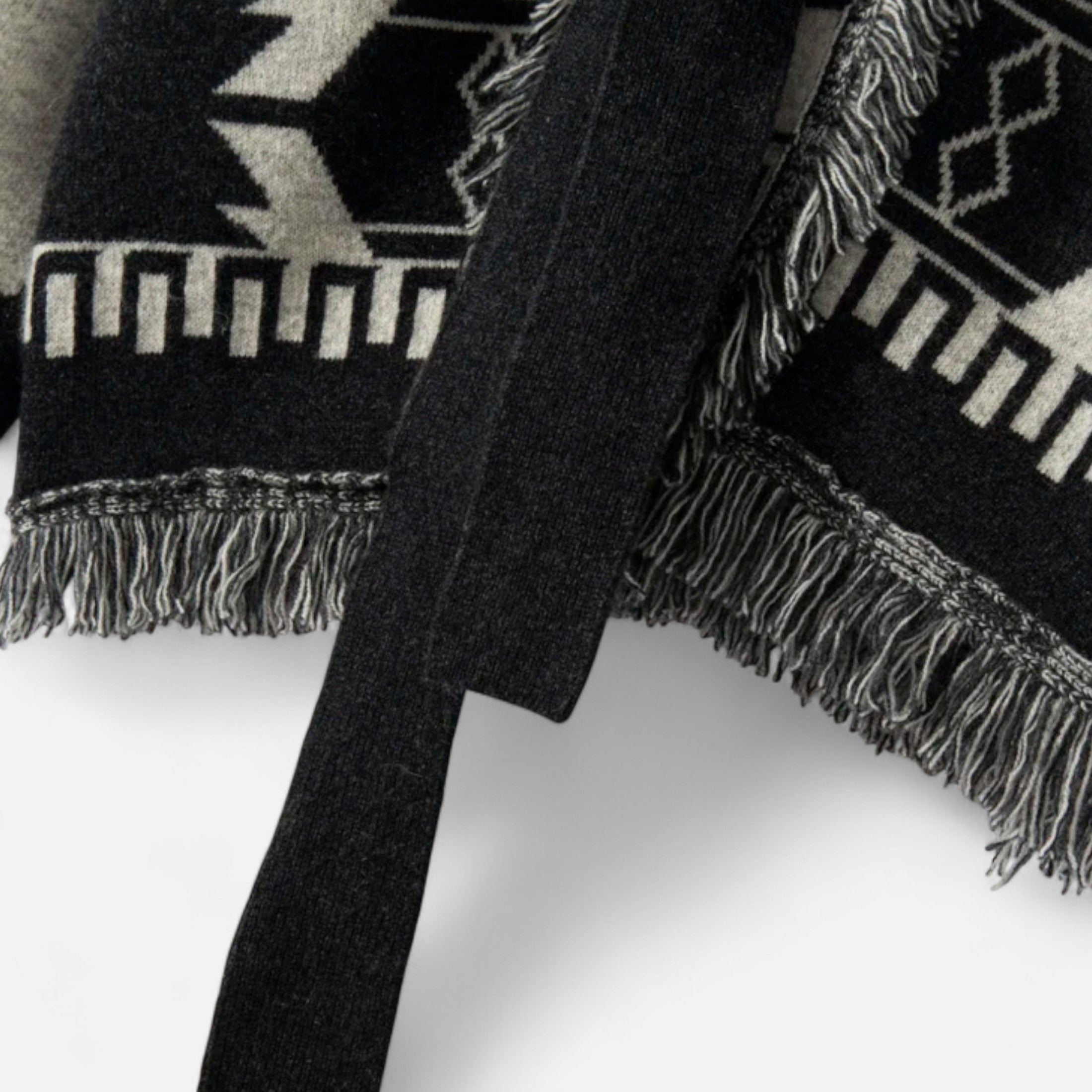 Maison Dresson | Women’s 100% Cashmere Tassel Cardigan – Vintage Jacquard Elegance