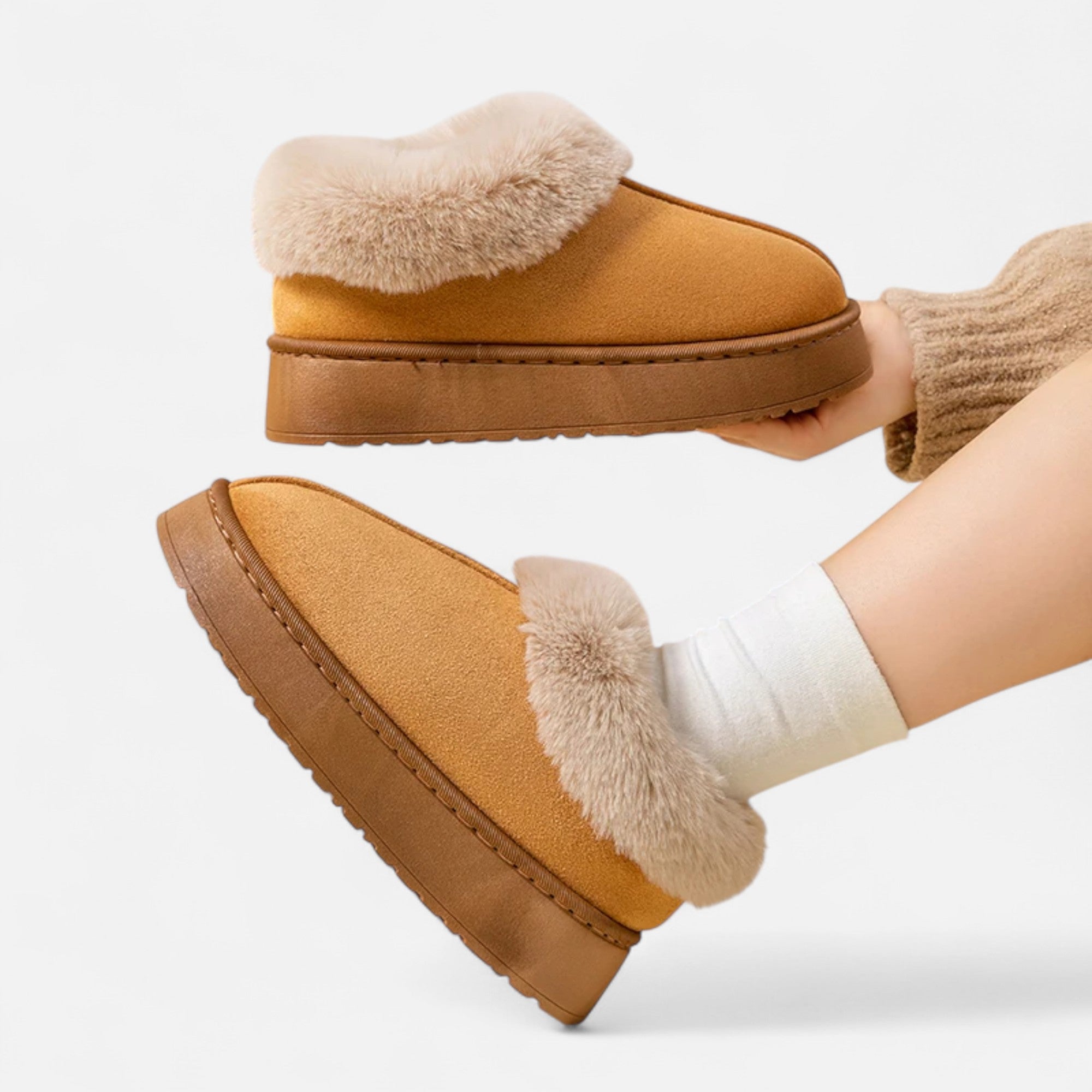 Maison Dresson | Women’s Faux Fur Winter Slippers