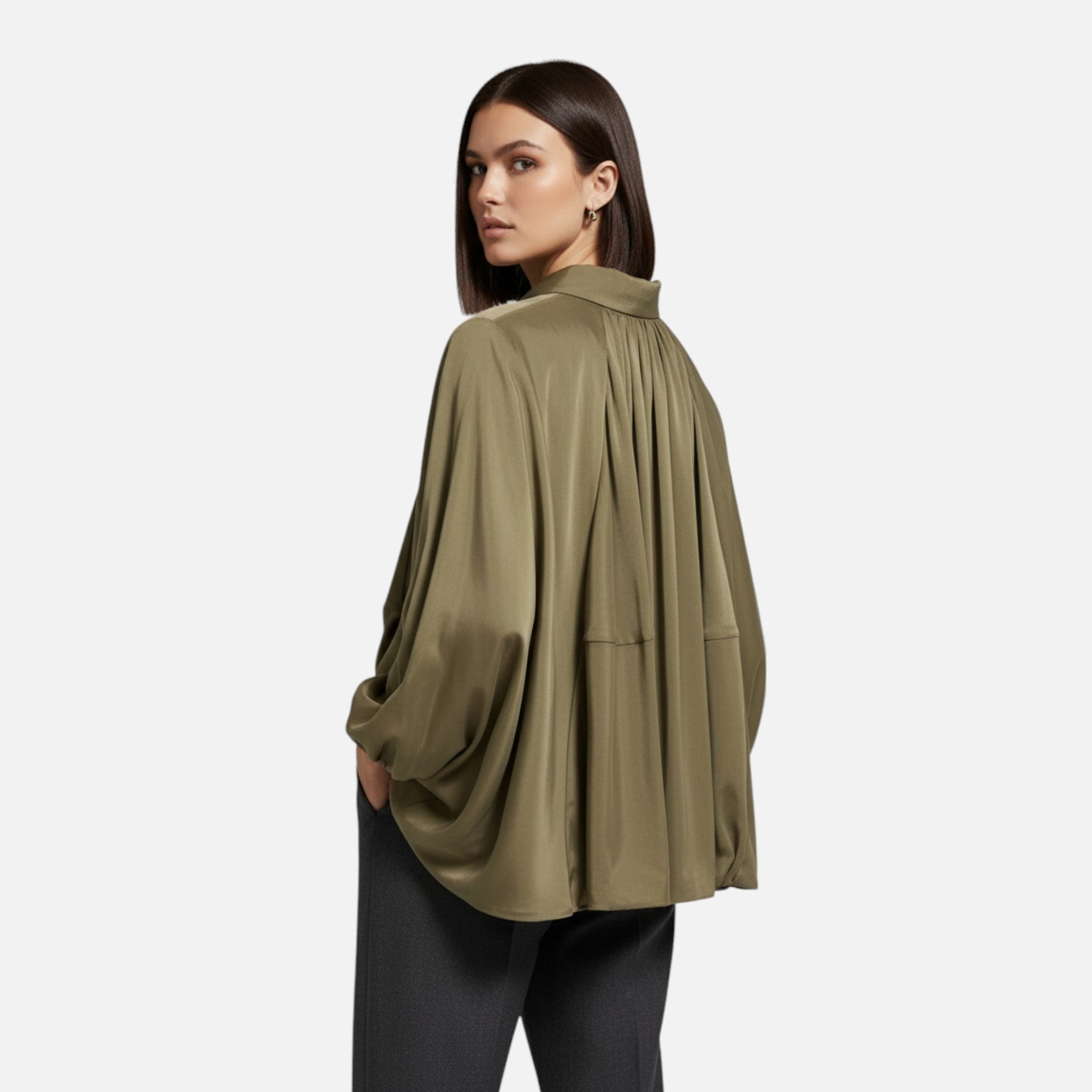Maison Dresson | Women’s Pleated Lapel Blouse