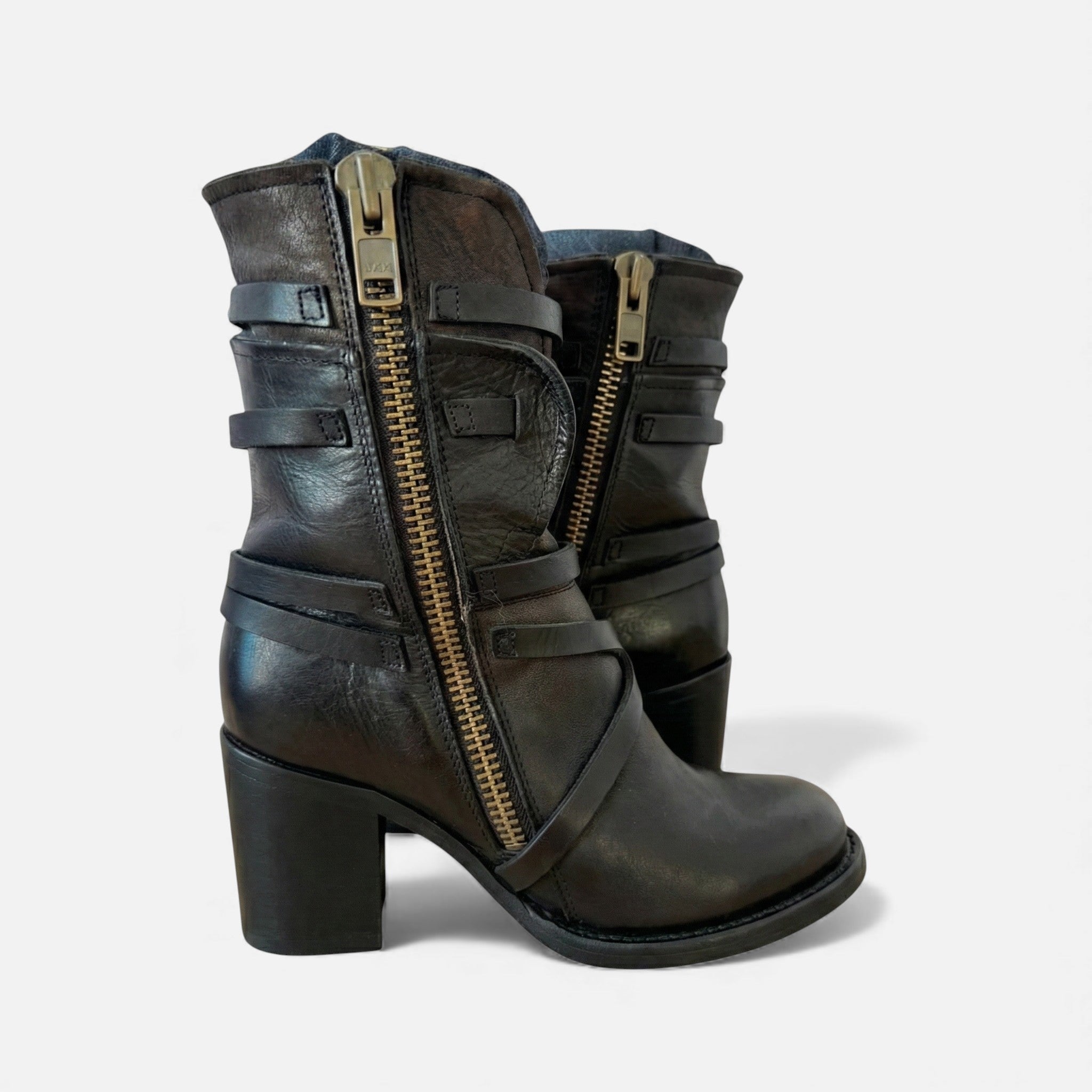 Maison Dresson | Women’s Leather High-Knee Boots – Winter Heritage Elegance