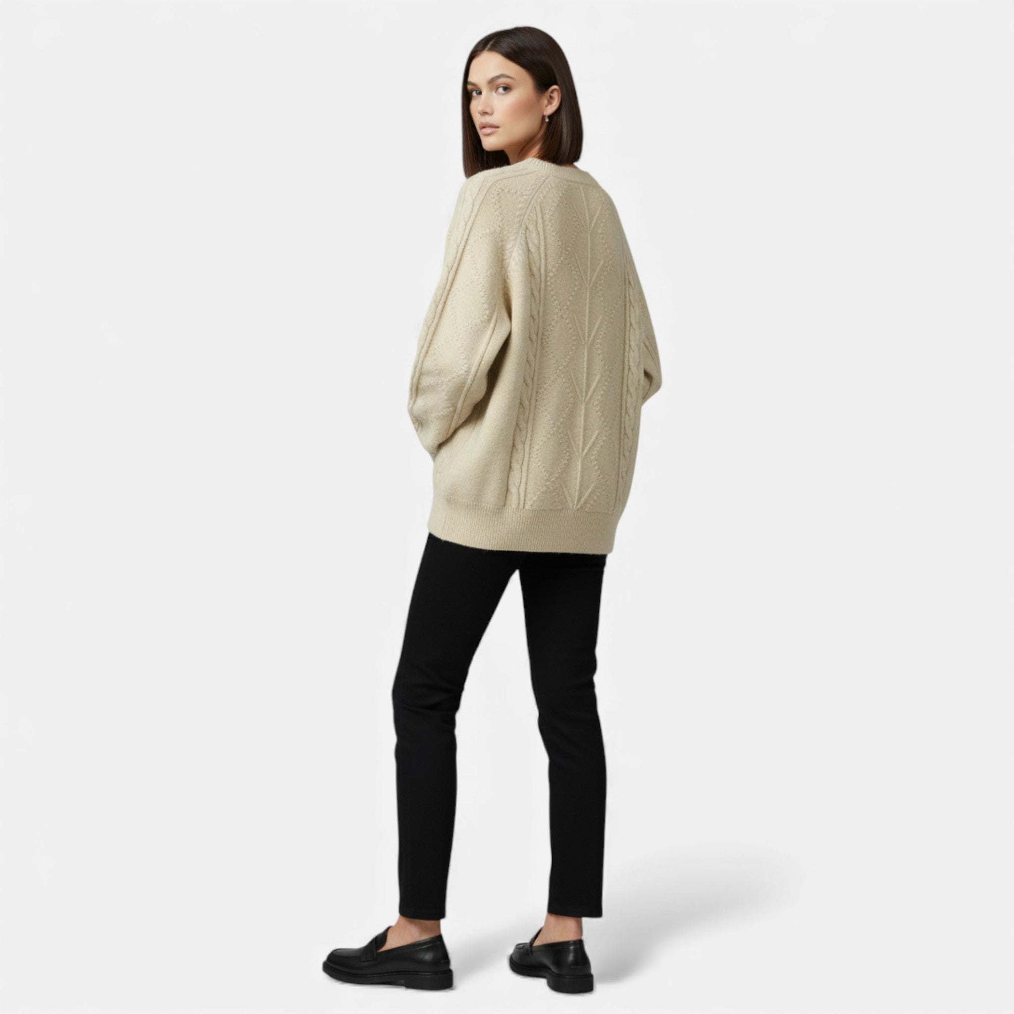 Maison Dresson | Women’s Loose-Fit Knitted Cabled Winter Sweater