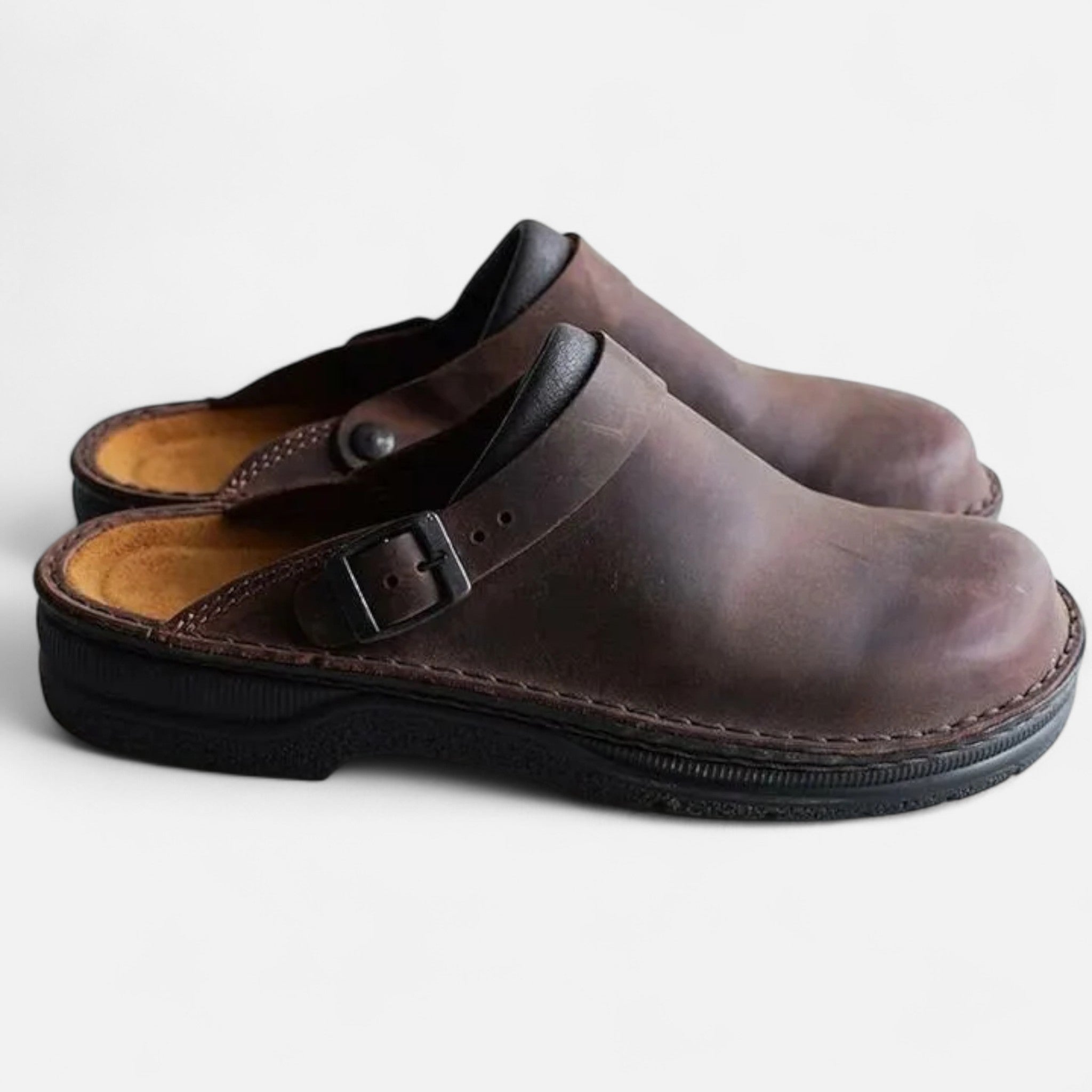 Maison Dresson | Men’s Suede Slippers – Square Toe Wedge Heel Design